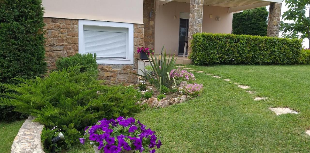 Villa Achilleos Посиди Екстериор снимка